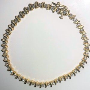 Bracelet, Luxurious Diamond-Studded Gold Bracelet